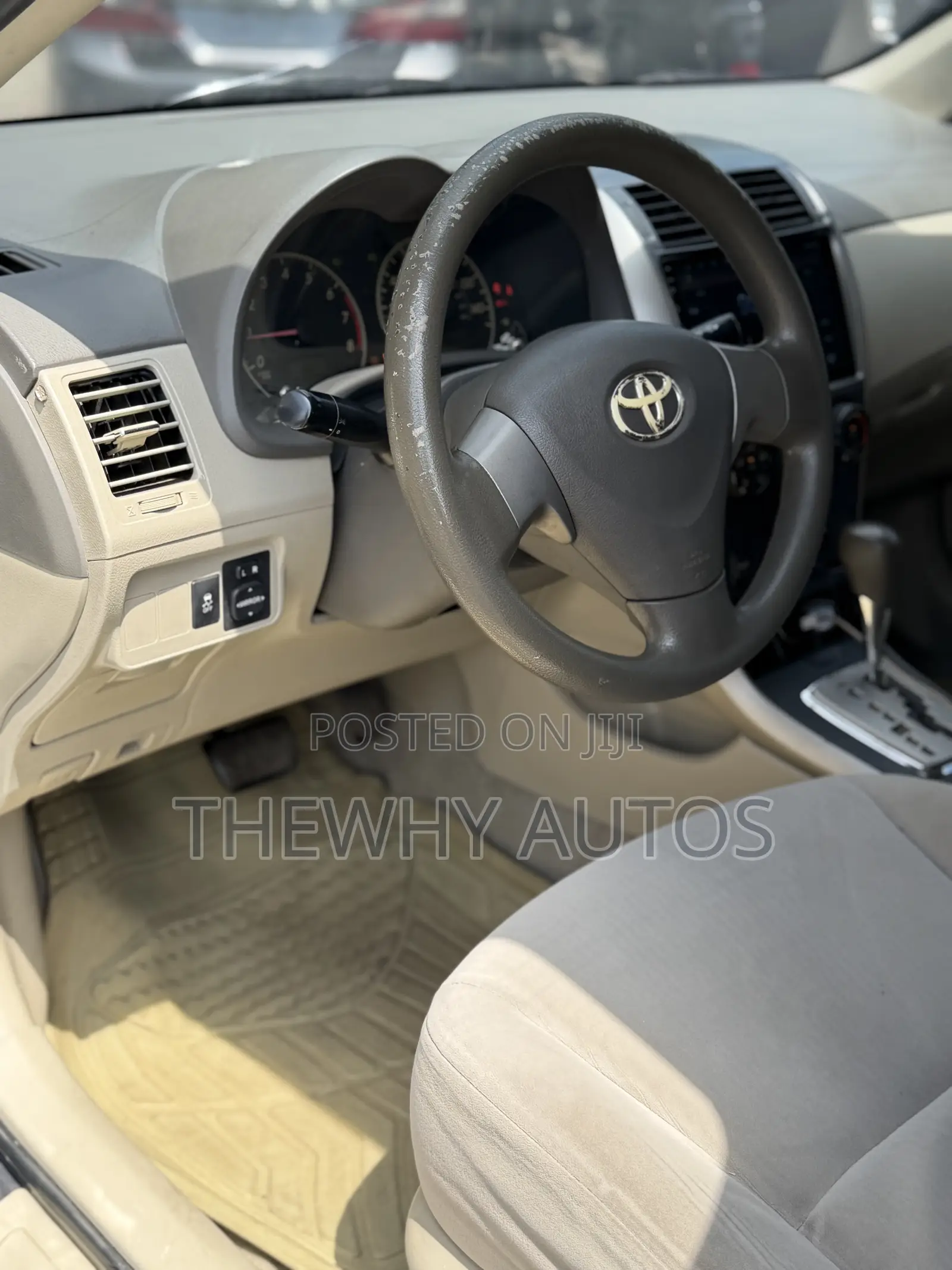 Toyota Corolla LE 4dr Sedan (1.8L 4cyl 4A) 2010 Gray