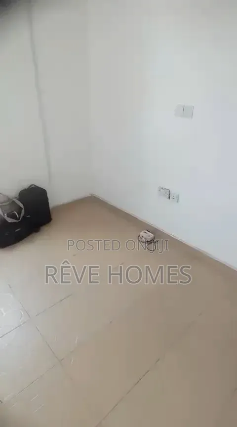 Mini Flat in Yaba, Abule-Ijesha for rent