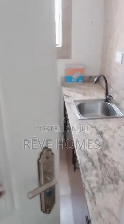 Mini Flat in Yaba, Abule-Ijesha for rent