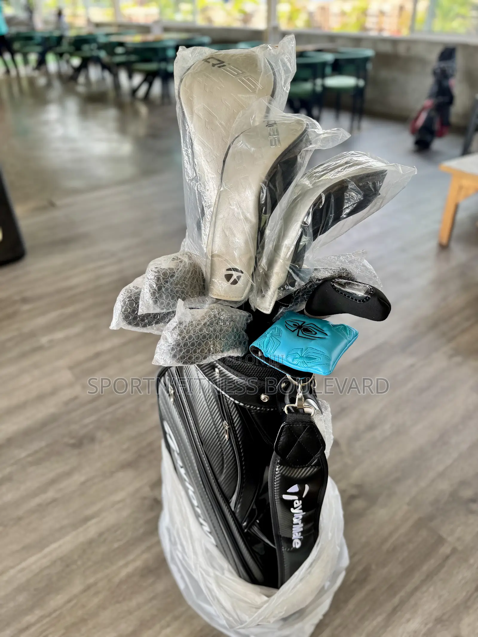 Taylormade Qi10 Complete Golf Set