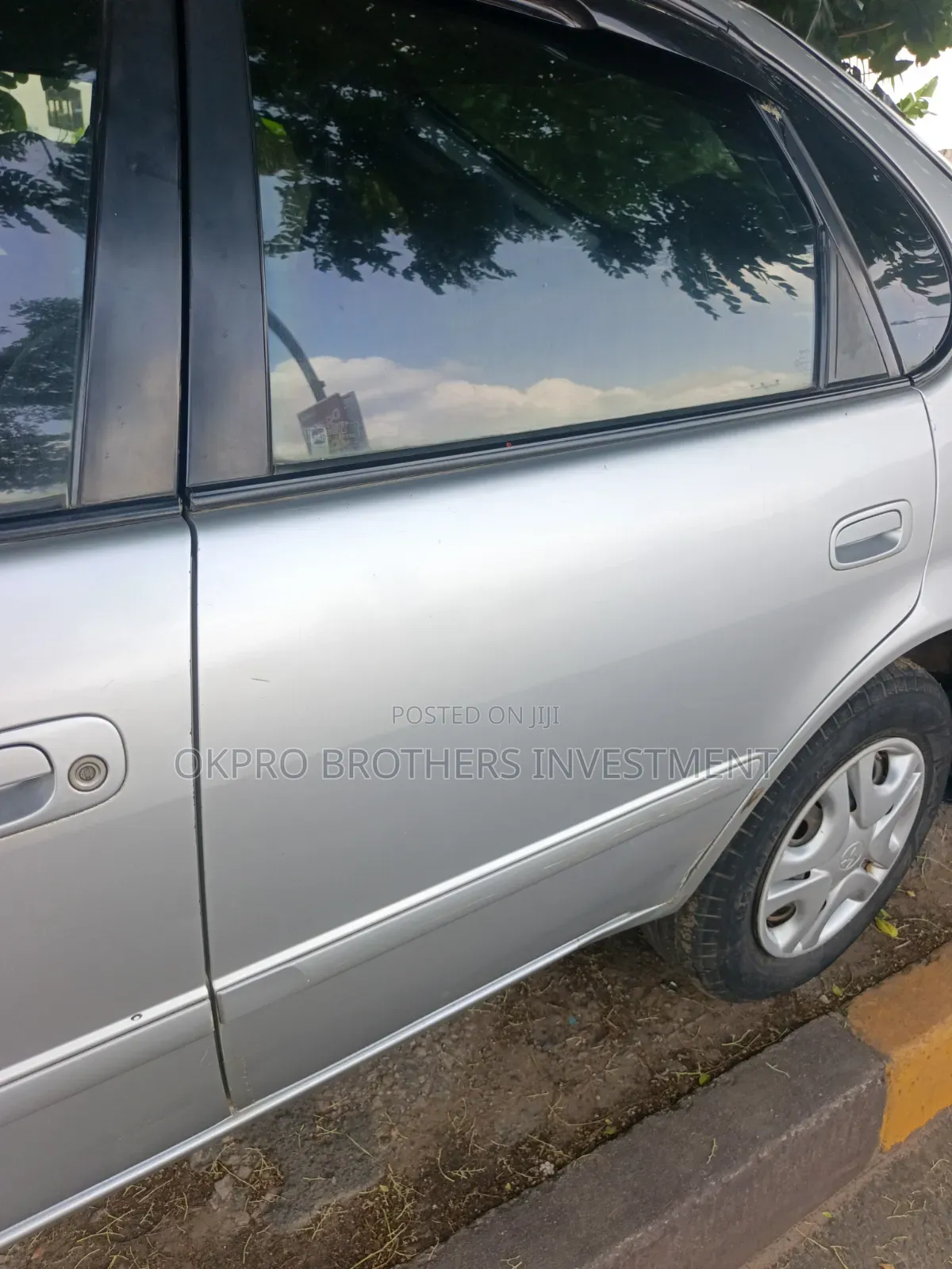 Toyota Corolla Liftback 1999 Silver