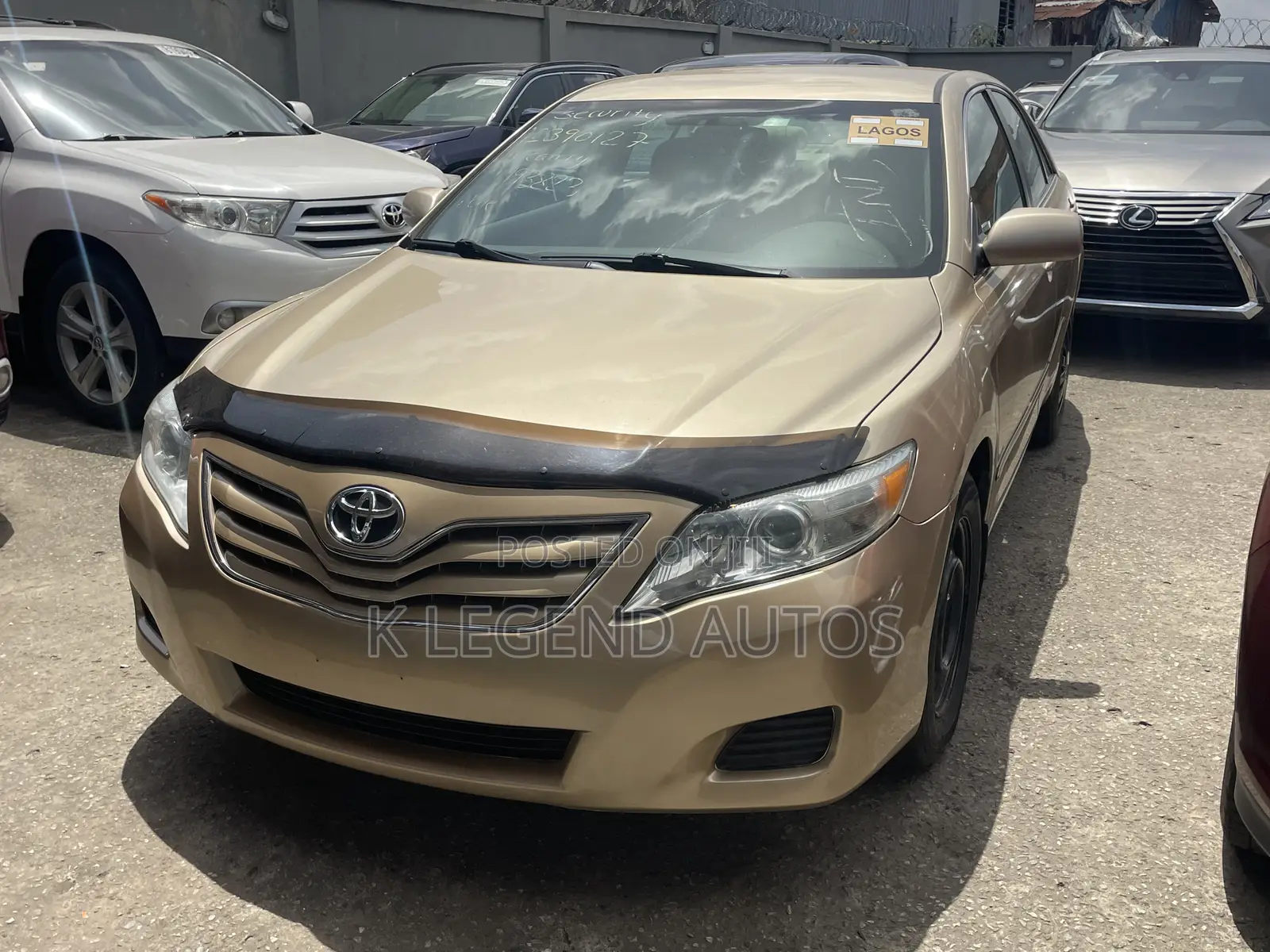 Toyota Camry 2010 Gold