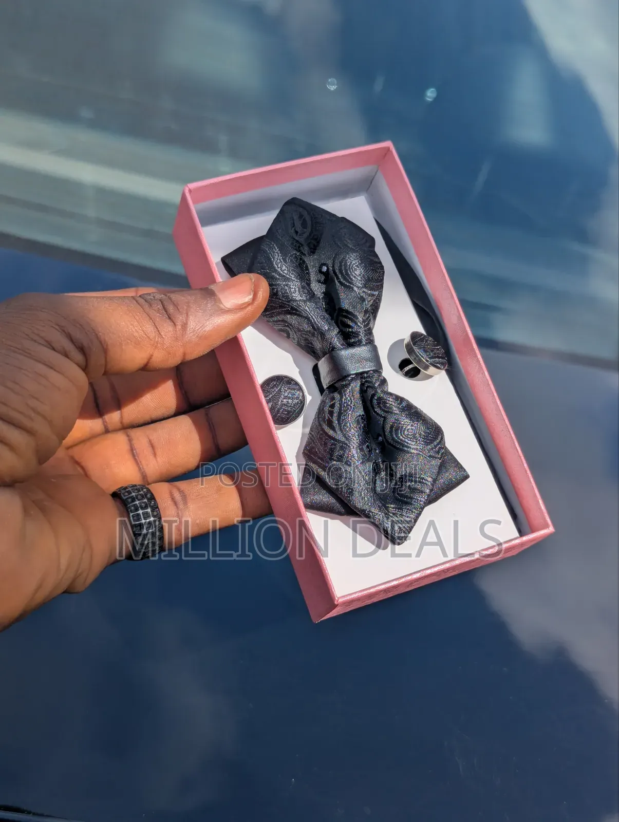 Trendy Black Men’S Cute Bow Tie Cufflink N Pocket Square