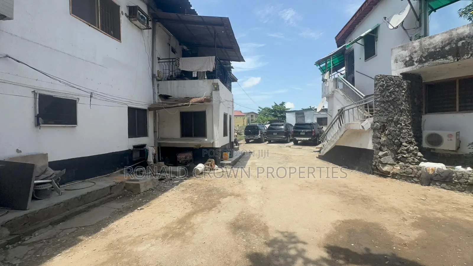Land Measuring 1400sqm With Demolishable Structure at Yaba