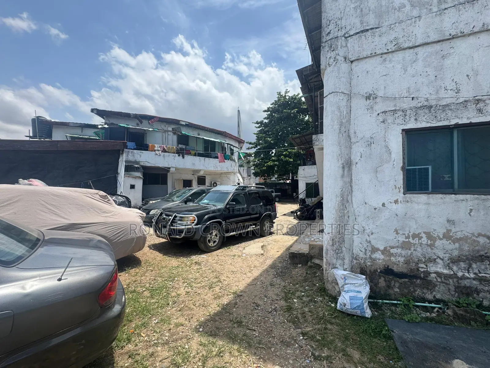 Land Measuring 1400sqm With Demolishable Structure at Yaba