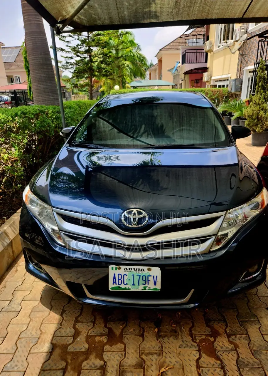 Toyota Venza LE 4dr Wagon (2.7L 4cyl 6A) 2014 Blue