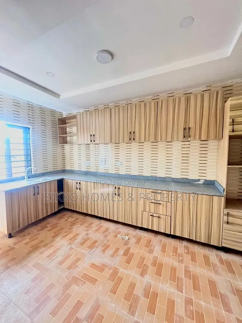 3bdrm Apartment in Ikate, Lekki Phase 1 for sale