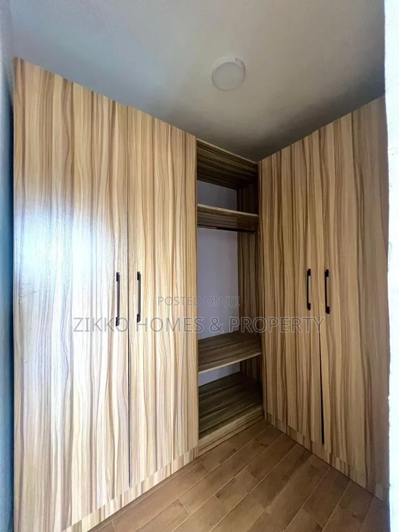 3bdrm Apartment in Ikate, Lekki Phase 1 for sale