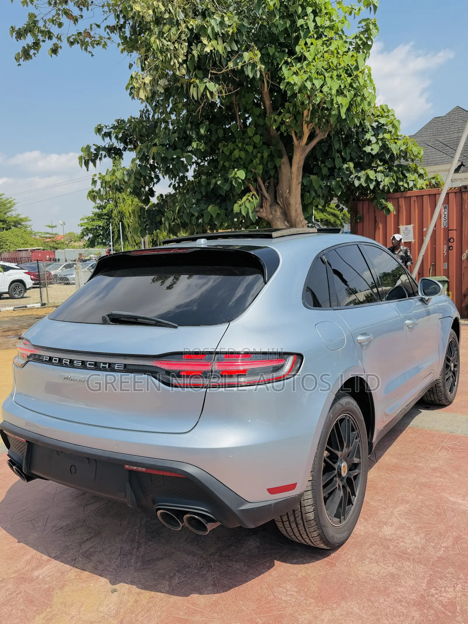 Porsche Macan 2023 Silver