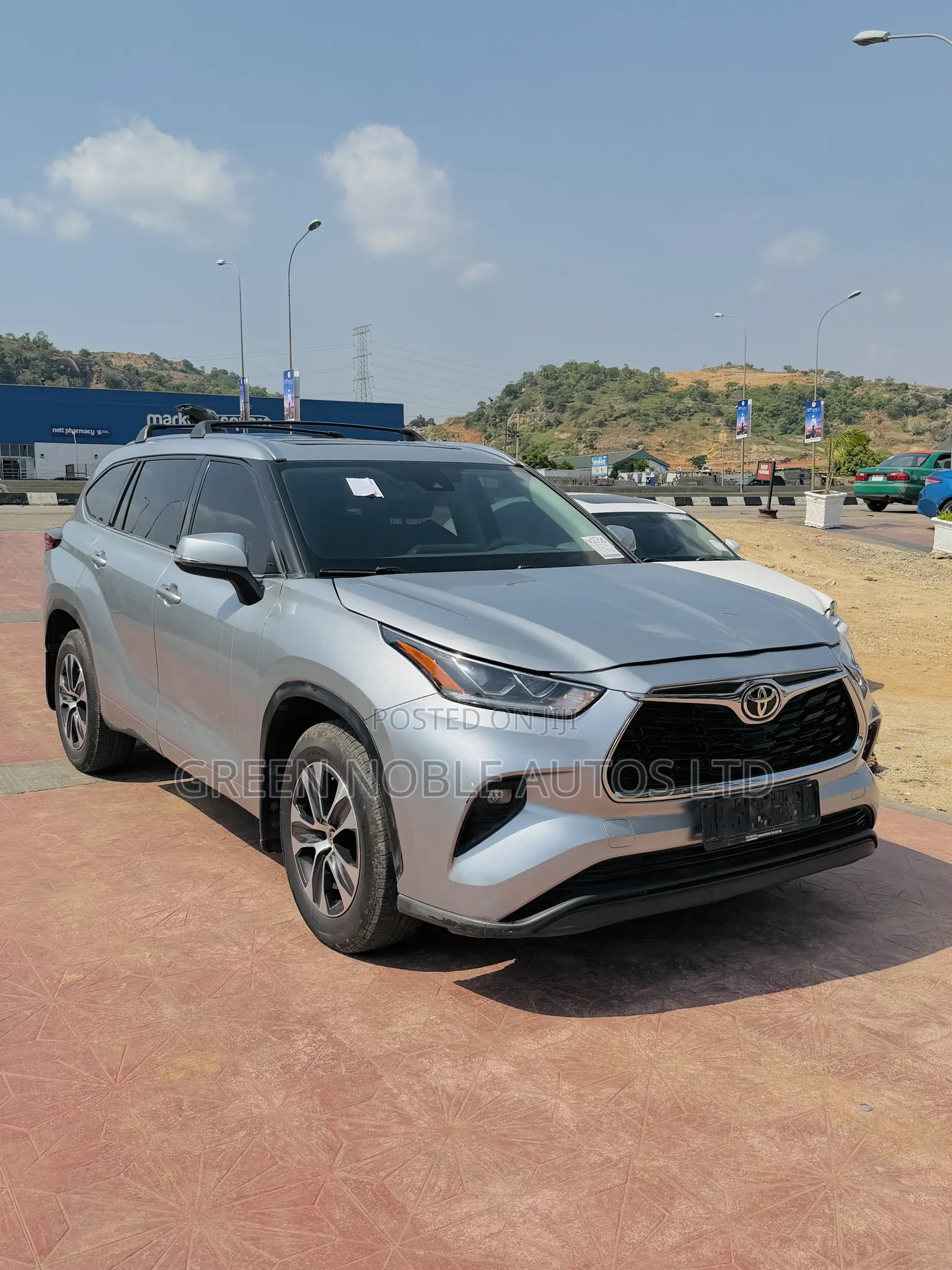 Toyota Highlander 2021 Silver