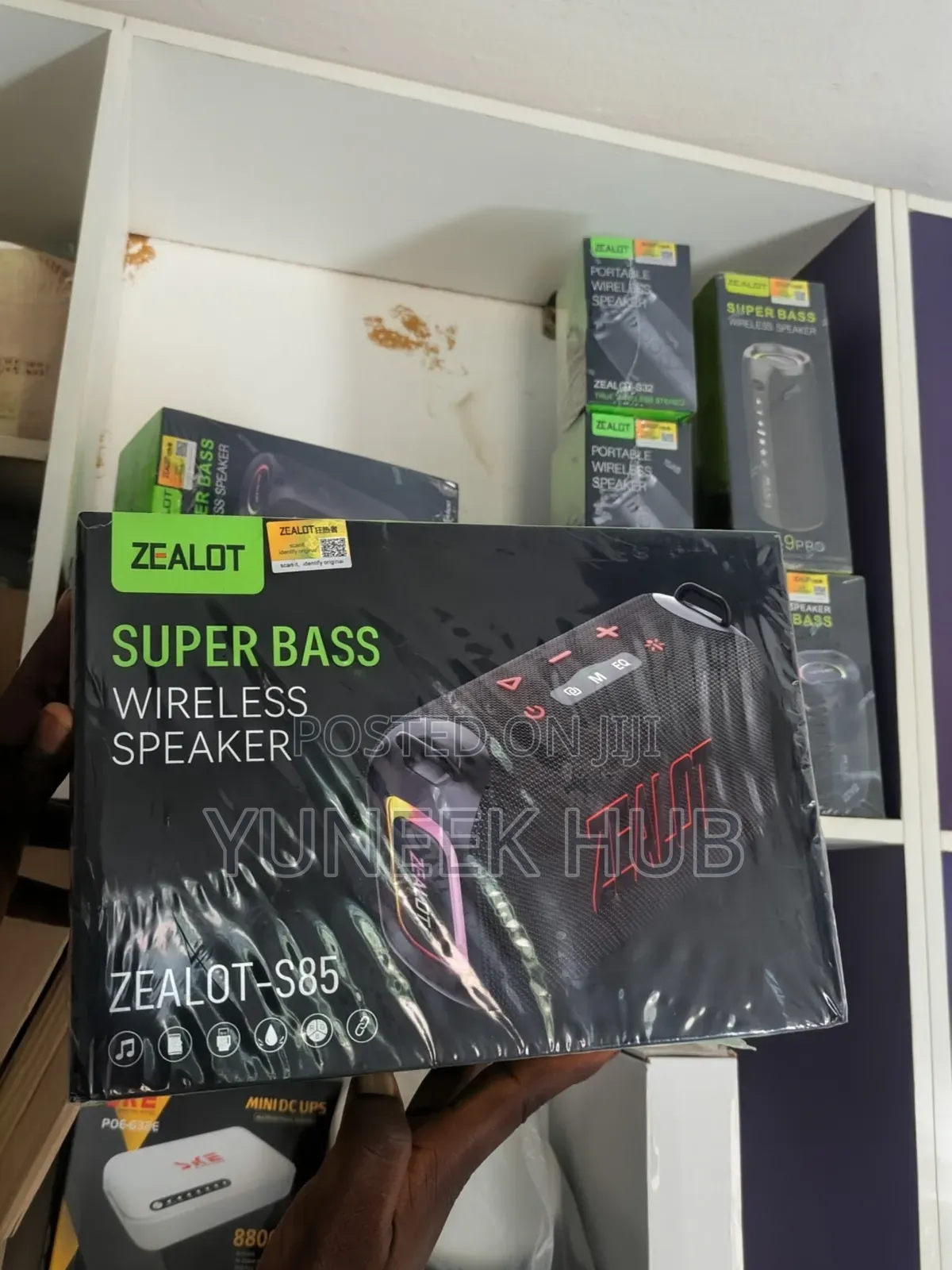 Zeolot S85 Super Bass
Wireless Speaker