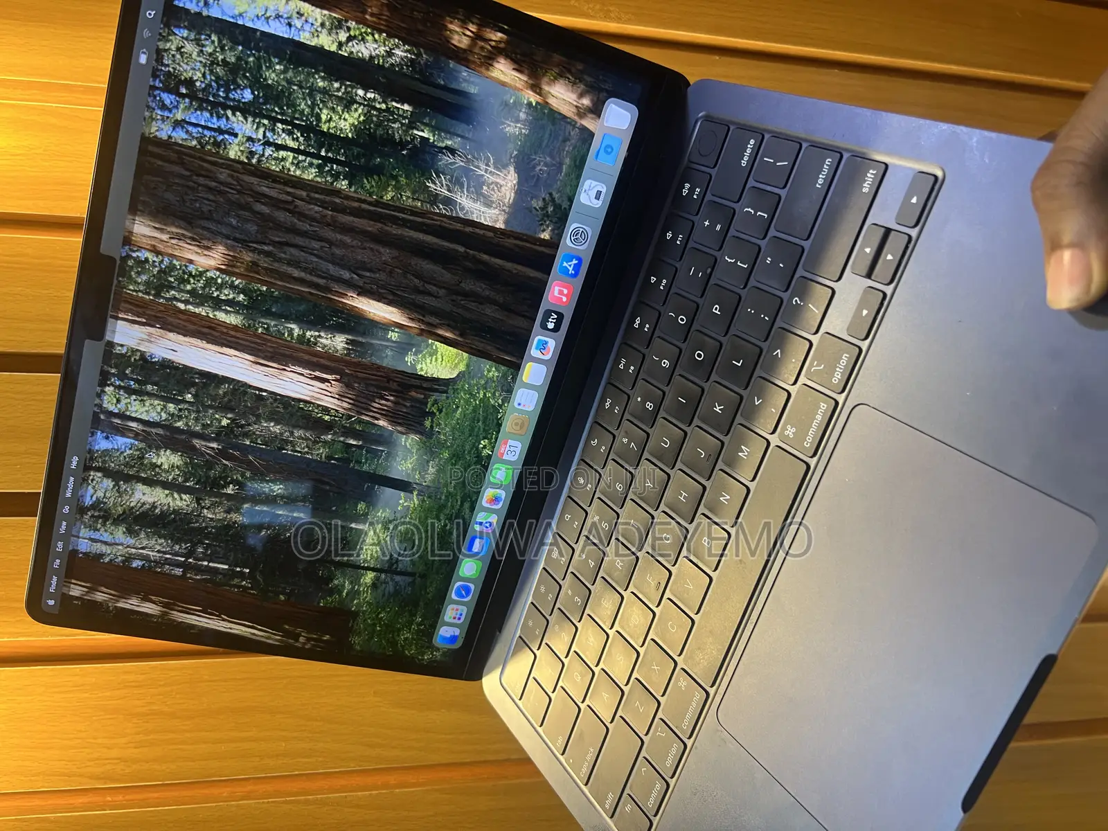 Laptop Apple MacBook Air 2022 M2 8GB Apple M2 SSD 256GB