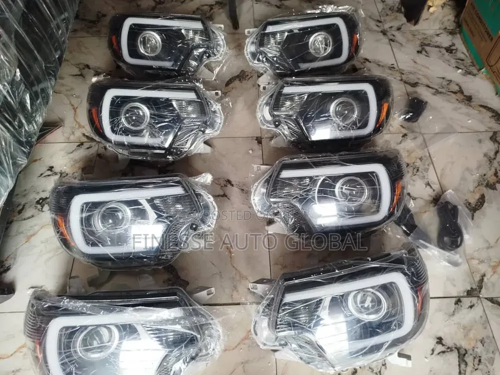 Head Light for Toyota Tacoma 2012 Model Led