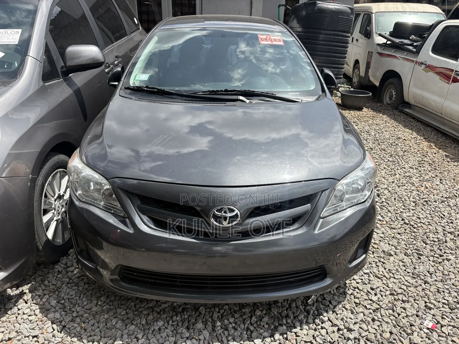Toyota Corolla LE 4dr Sedan (1.8L 4cyl 4A) 2011 Gray