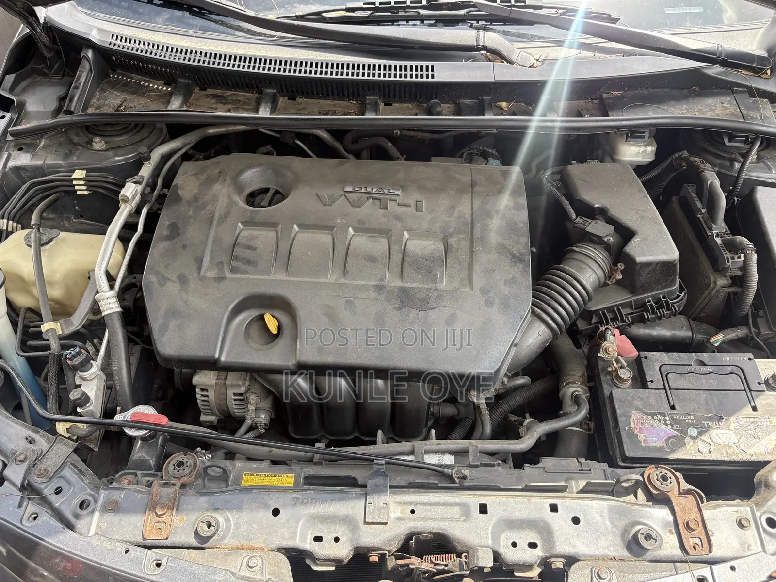 Toyota Corolla LE 4dr Sedan (1.8L 4cyl 4A) 2011 Gray