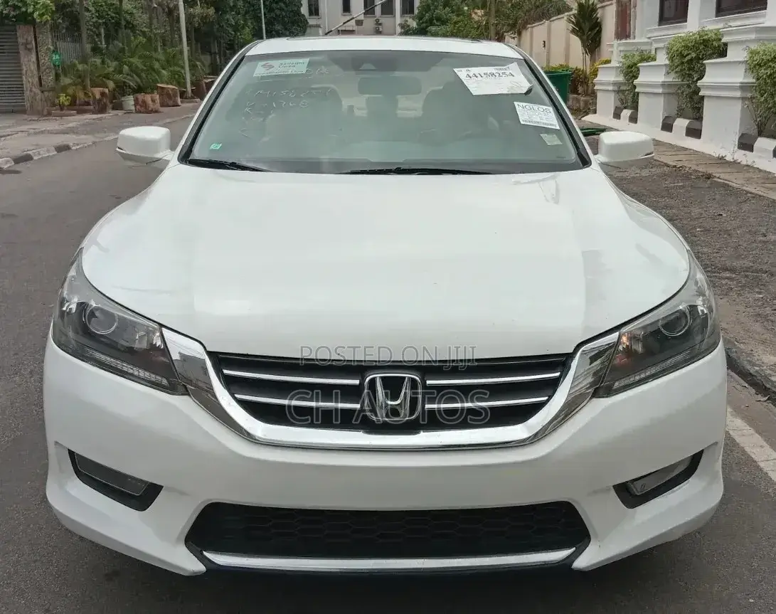 Honda Accord EX-L w/Navigation 4dr Sedan (2.4L 4cyl CVT) 2015 White