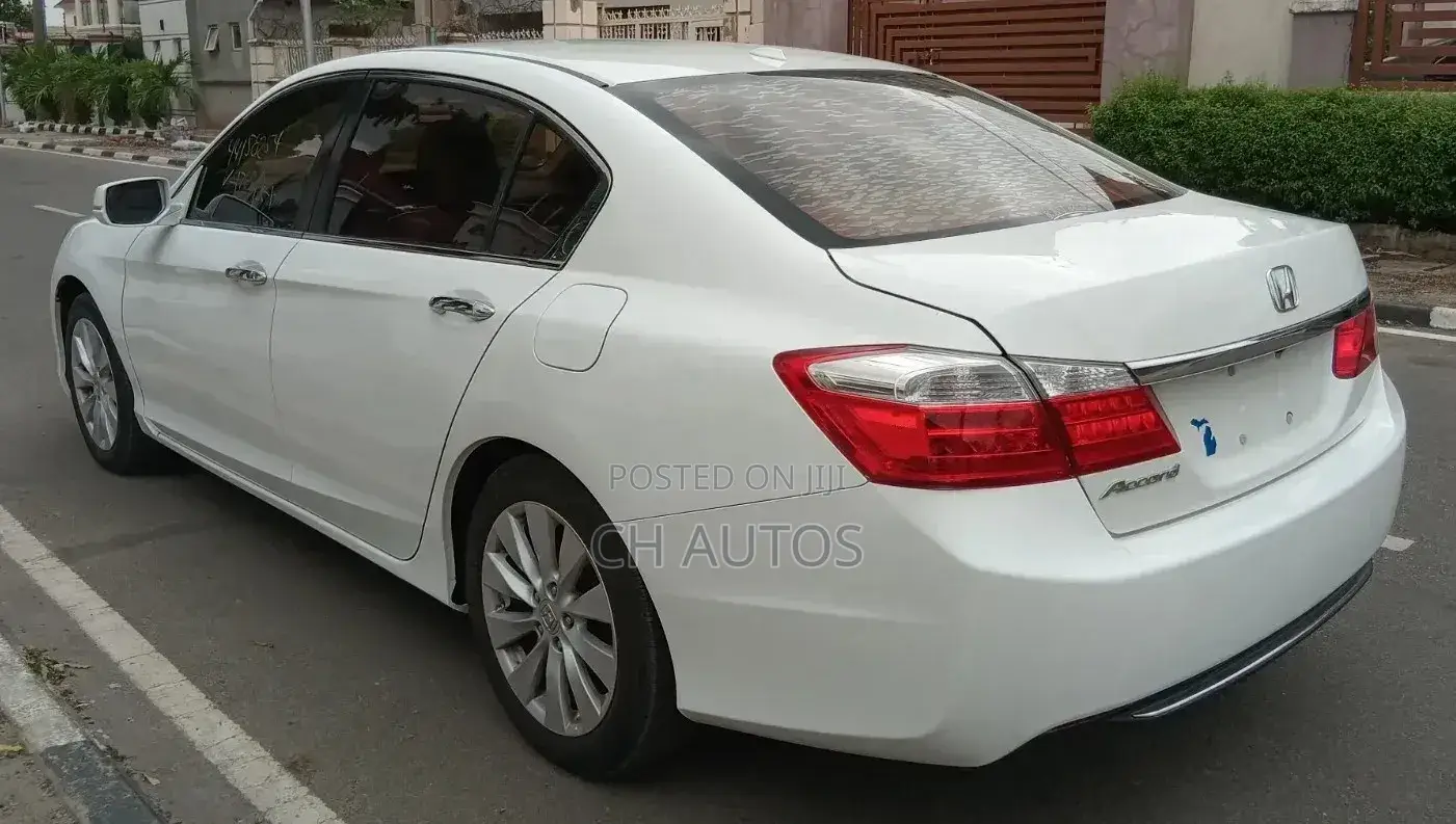 Honda Accord EX-L w/Navigation 4dr Sedan (2.4L 4cyl CVT) 2015 White
