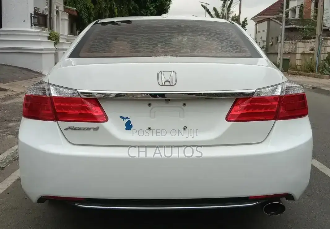 Honda Accord EX-L w/Navigation 4dr Sedan (2.4L 4cyl CVT) 2015 White