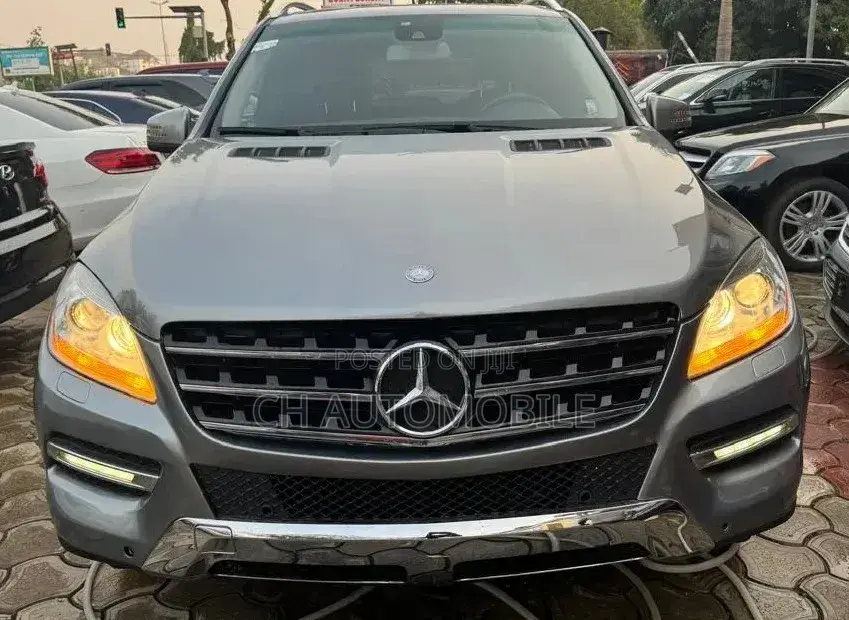 Mercedes-Benz M Class ML350 4MATIC 4dr SUV AWD (3.5L 6cyl 7A) 2015 Gray