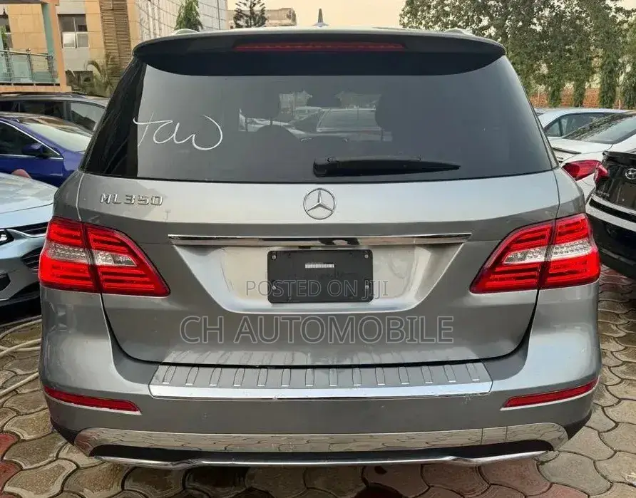 Mercedes-Benz M Class ML350 4MATIC 4dr SUV AWD (3.5L 6cyl 7A) 2015 Gray