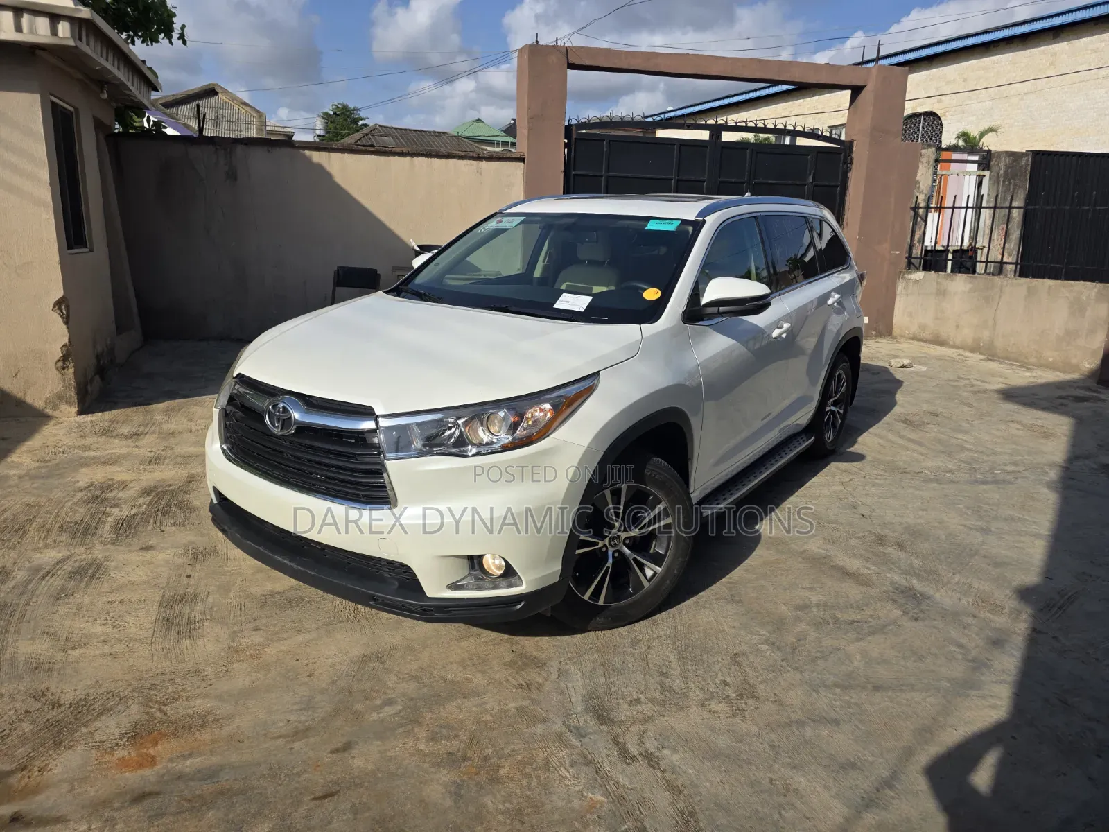 Toyota Highlander XLE V6 4x2 (3.5L 6cyl 6A) 2016 Gray