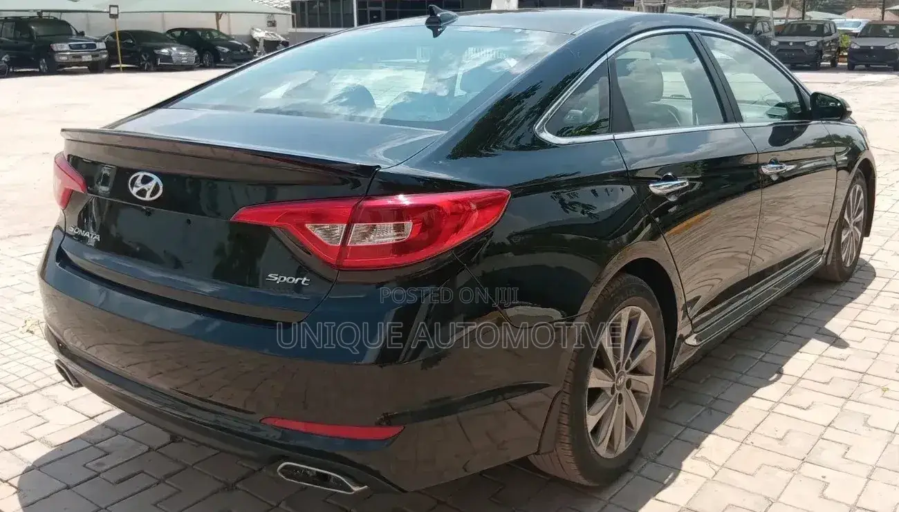 Hyundai Sonata Sport 4dr Sedan (2.4L 4cyl 6A) 2015 Black