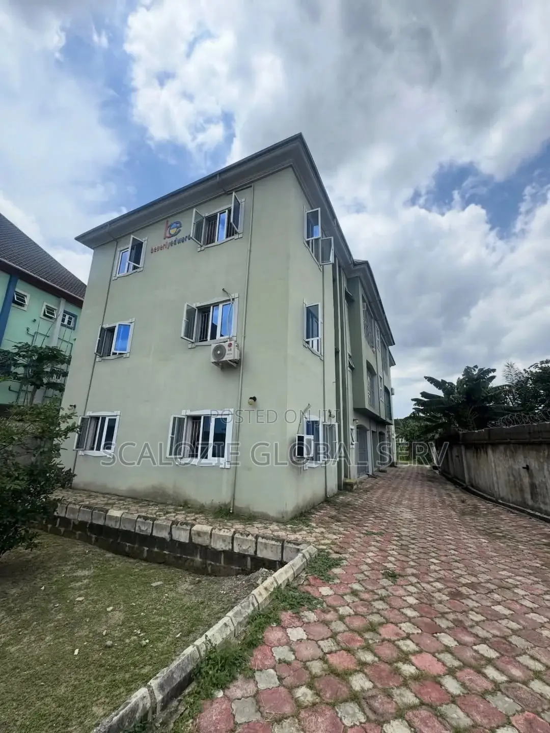 2bdrm Block of Flats in Off Nta Road,, Port-Harcourt for sale