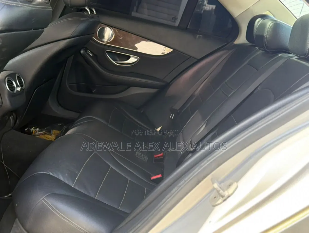 Mercedes-Benz C300 2015 Silver