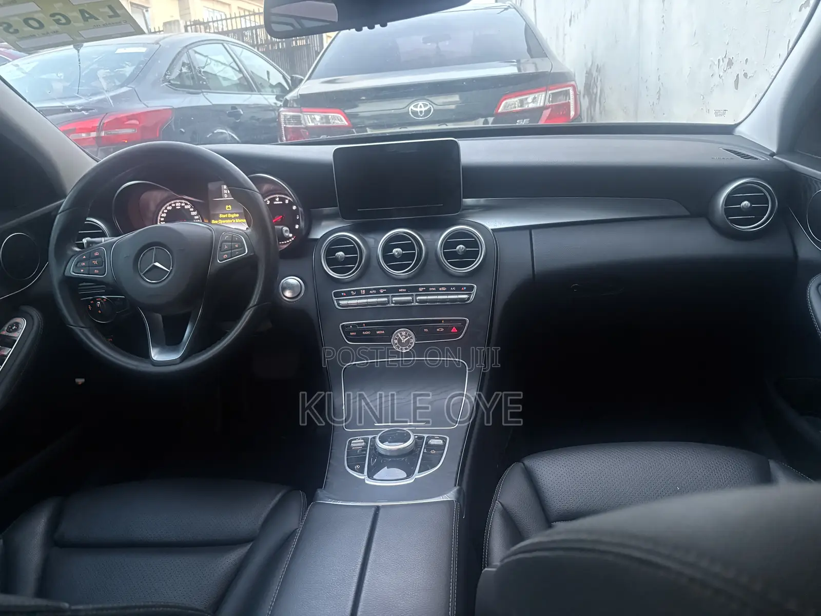 Mercedes-Benz C300 Luxury 4matic Sedan AWD (2.0L 4cyl 7A) 2017 Black