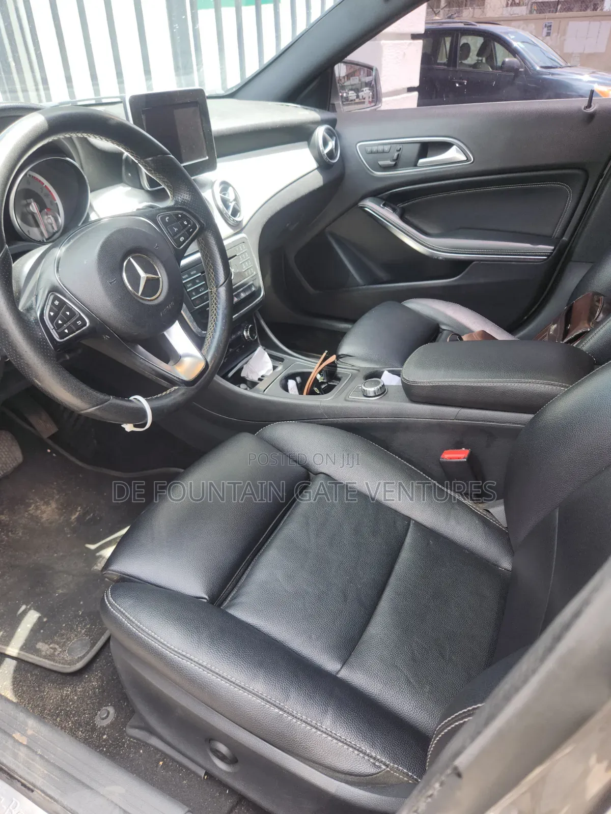 Mercedes-Benz GLA 250 2017 Gray