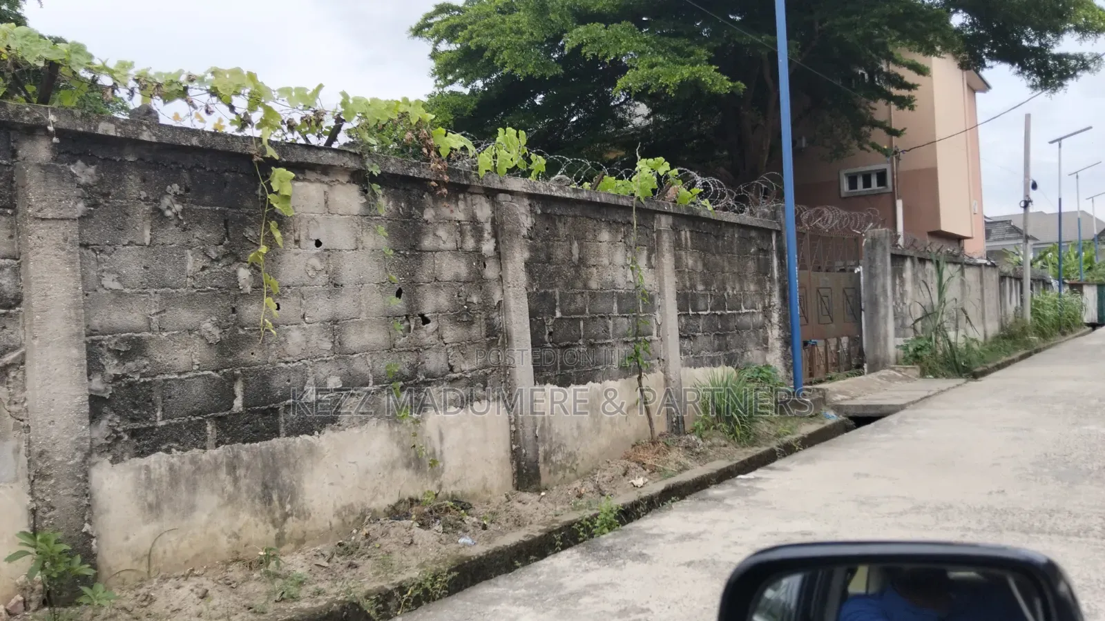 For Sale : 1 Plot at County Garden Estate , Sars Road , Ph