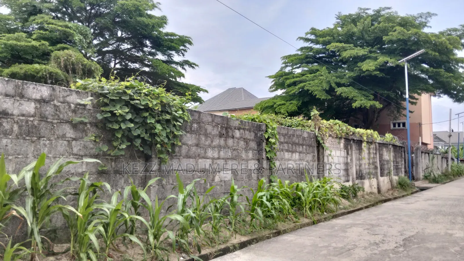 For Sale : 1 Plot at County Garden Estate , Sars Road , Ph