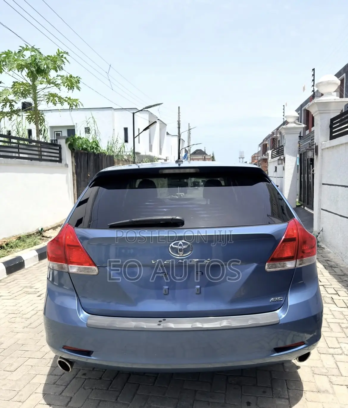 Toyota Venza XLE 2012 Blue
