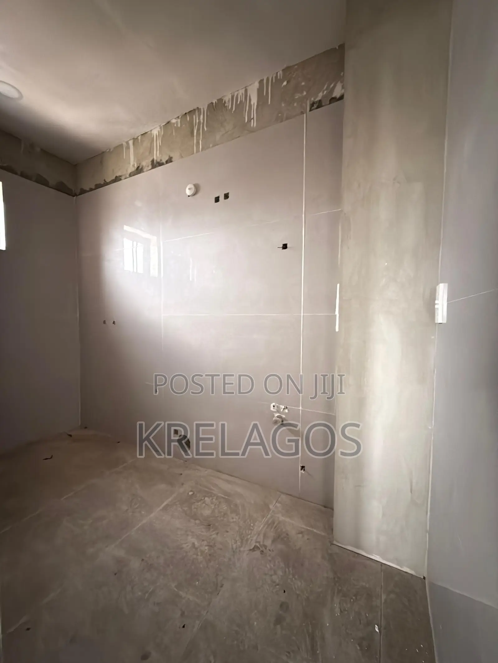 3bdrm Apartment in Ikate for sale