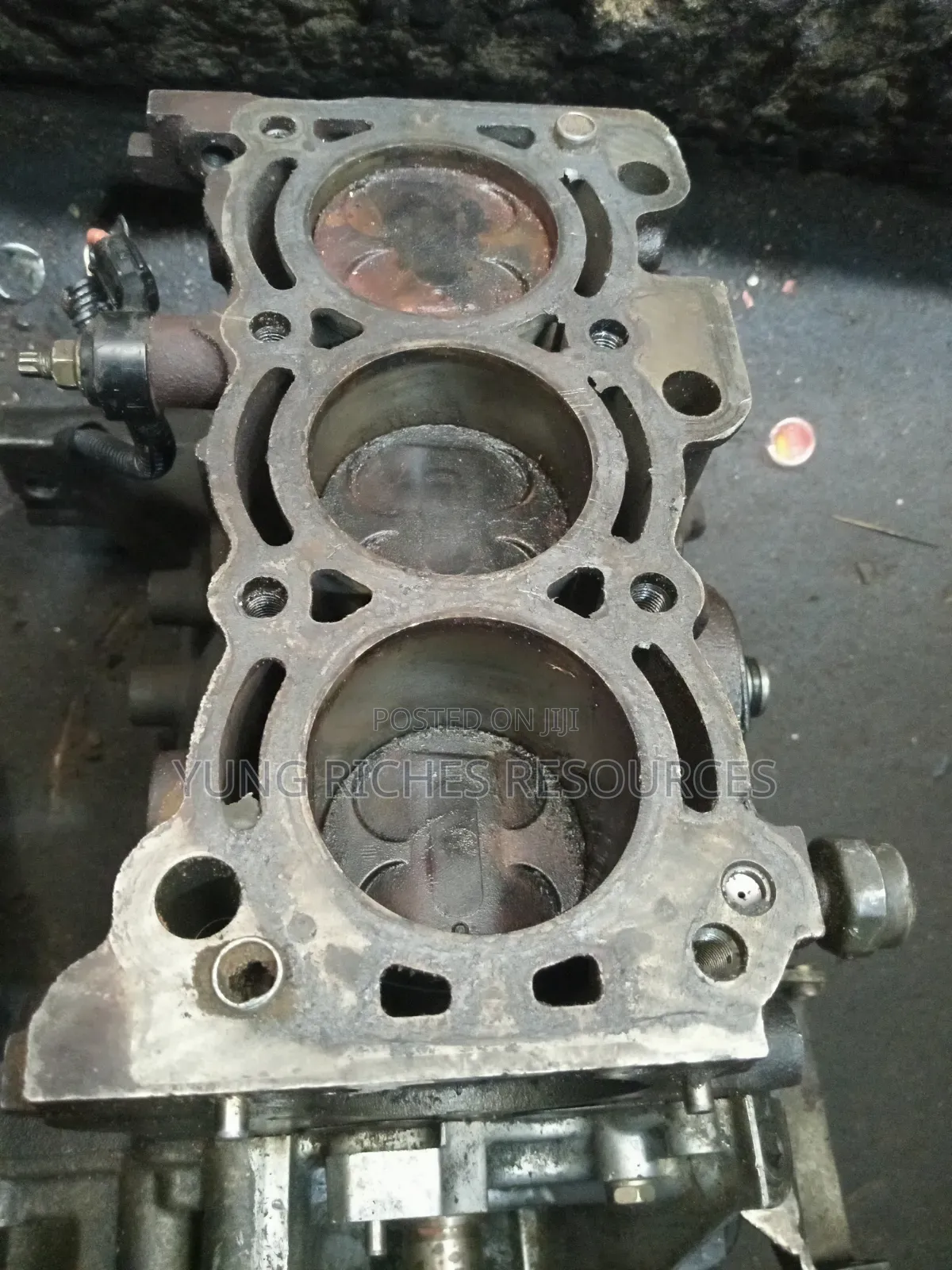 Tokunbo Daihatsu Hijet Double Cam Half Engine Available