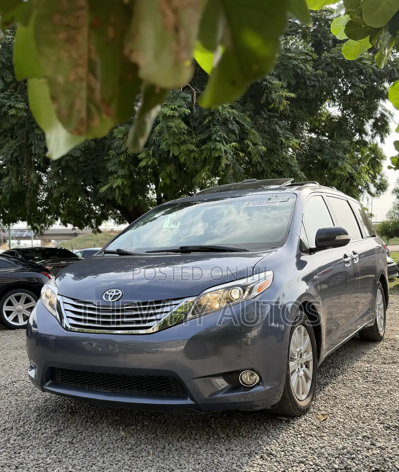 Toyota Sienna Limited 7 Passenger (3.5L 6cyl 6A) 2016 Blue
