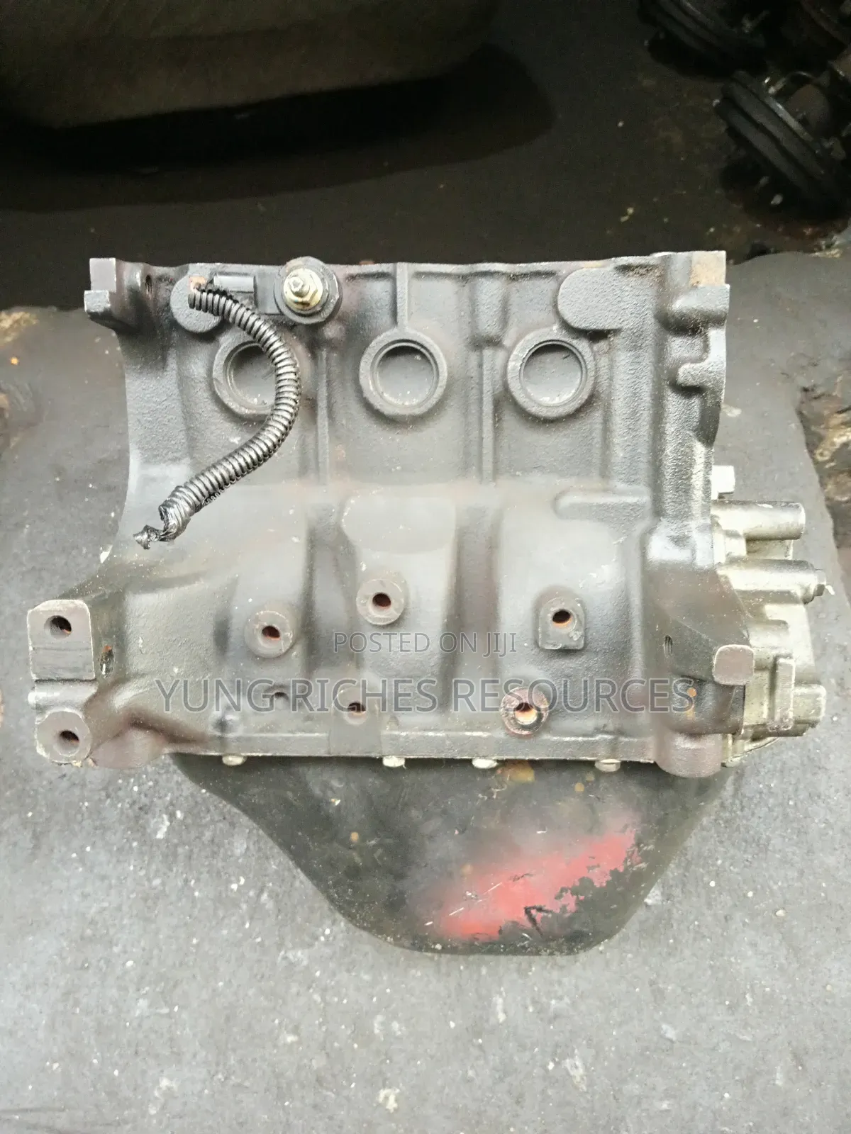 Tokunbo Daihatsu Hijet Double Cam Half Engine Available
