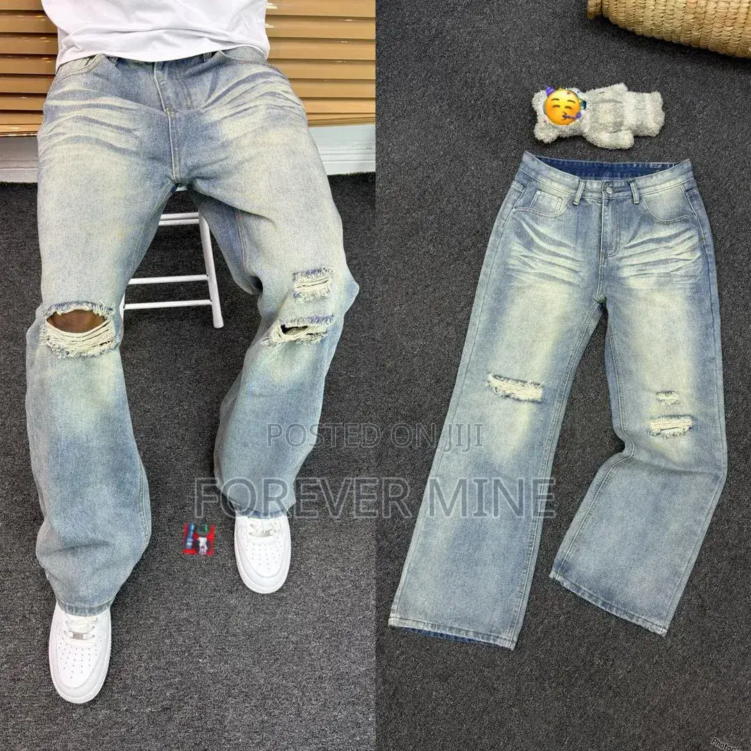 Vintage Baggy Ripped Light Wash Straight Denim Jeans
