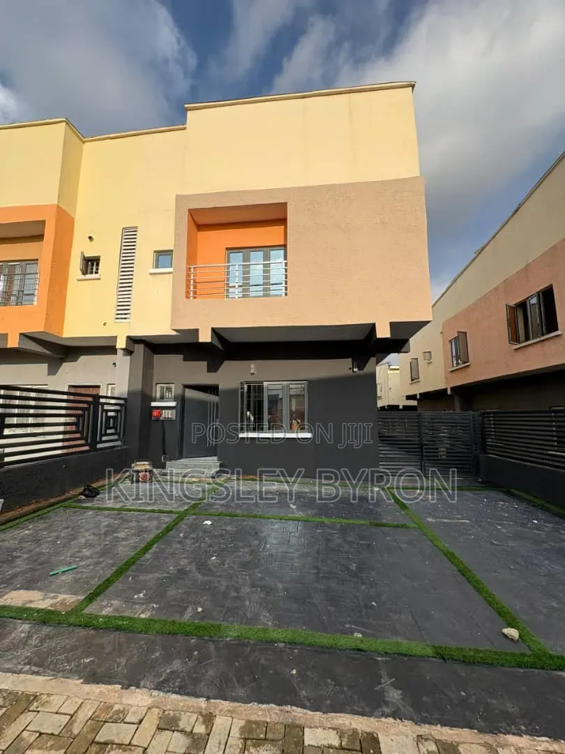 Furnished 4bdrm Duplex in Life Camp for sale