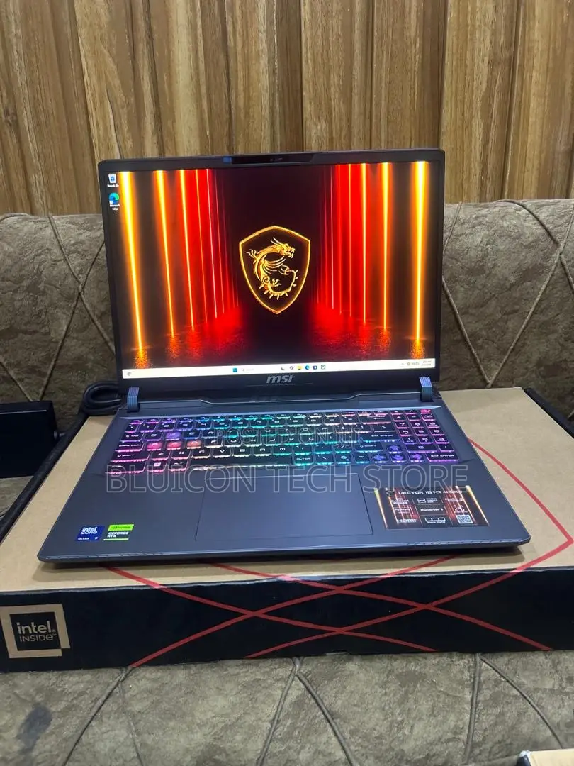 New Laptop MSI Vector 16 HX AI A2XWIG 16GB Intel Core Ultra 9 SSD 1T