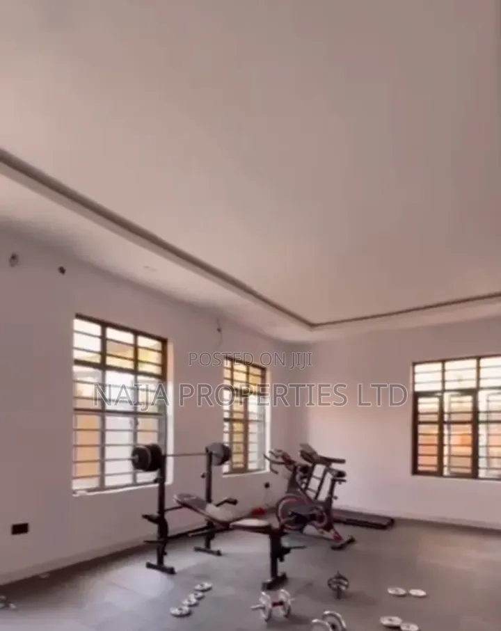 2bdrm Apartment in Lekki Scheme 2, Ajiwe for rent