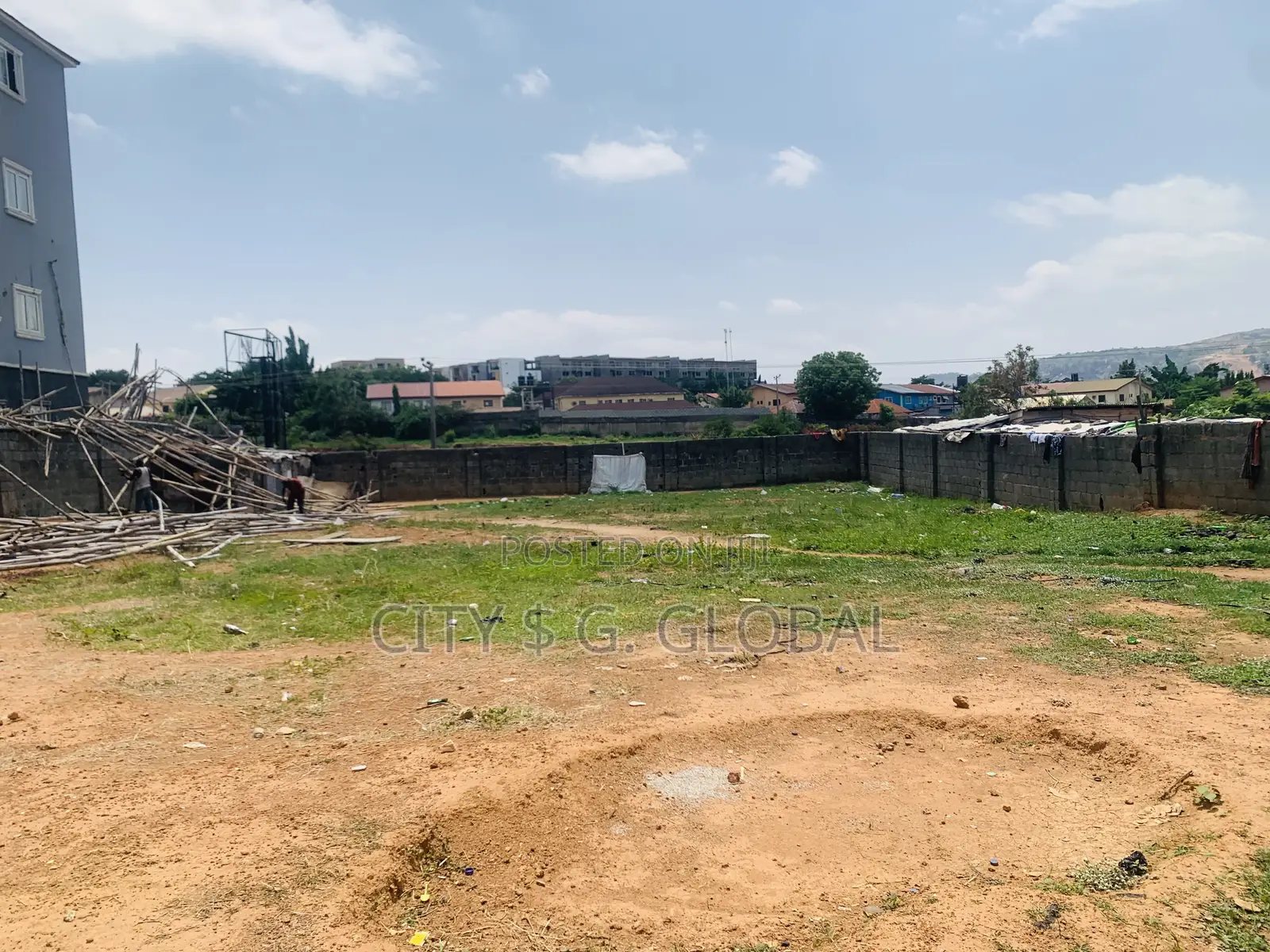 A Land for Sale in Jahi Gilmor. Tared Road