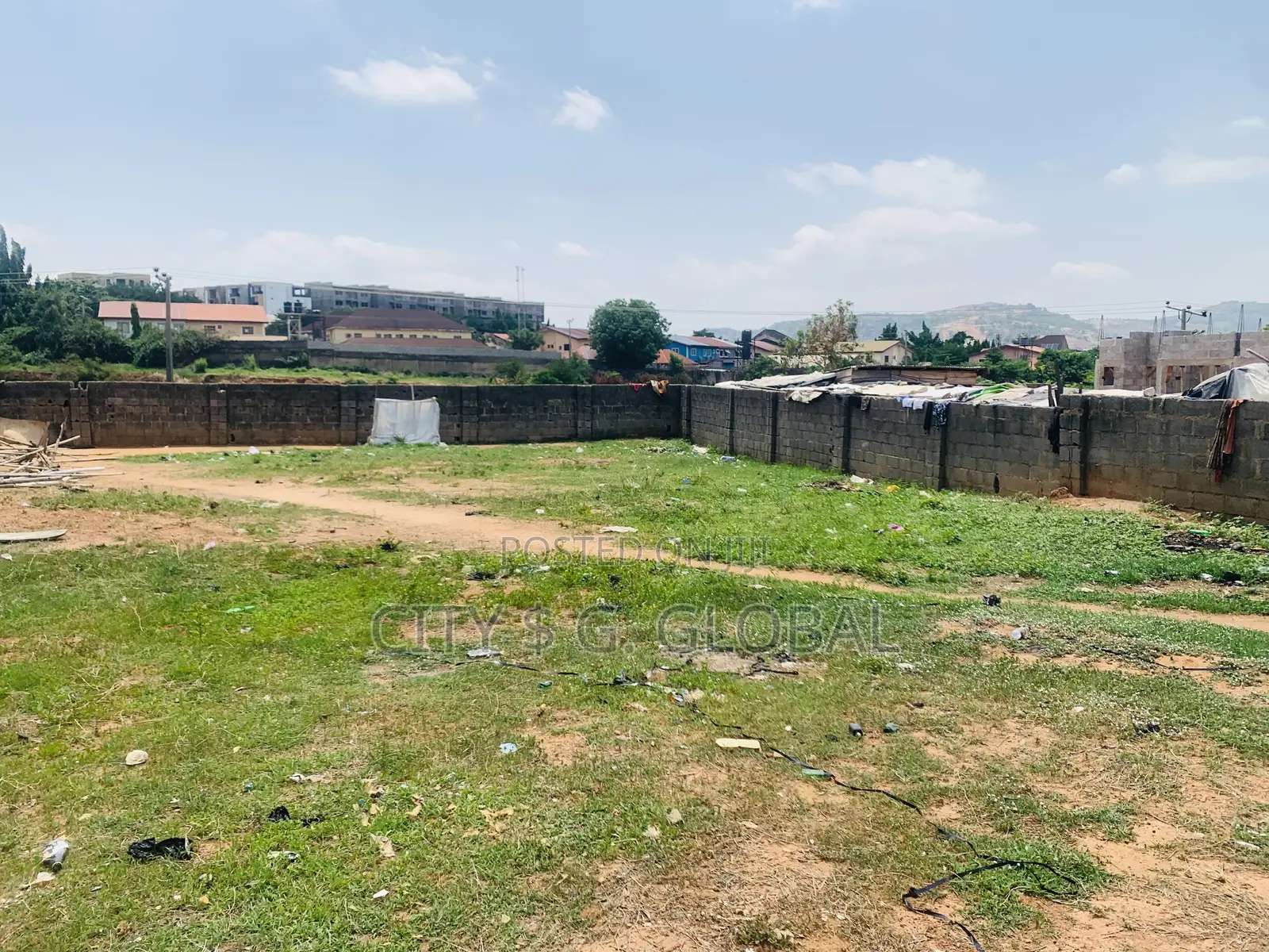 A Land for Sale in Jahi Gilmor. Tared Road