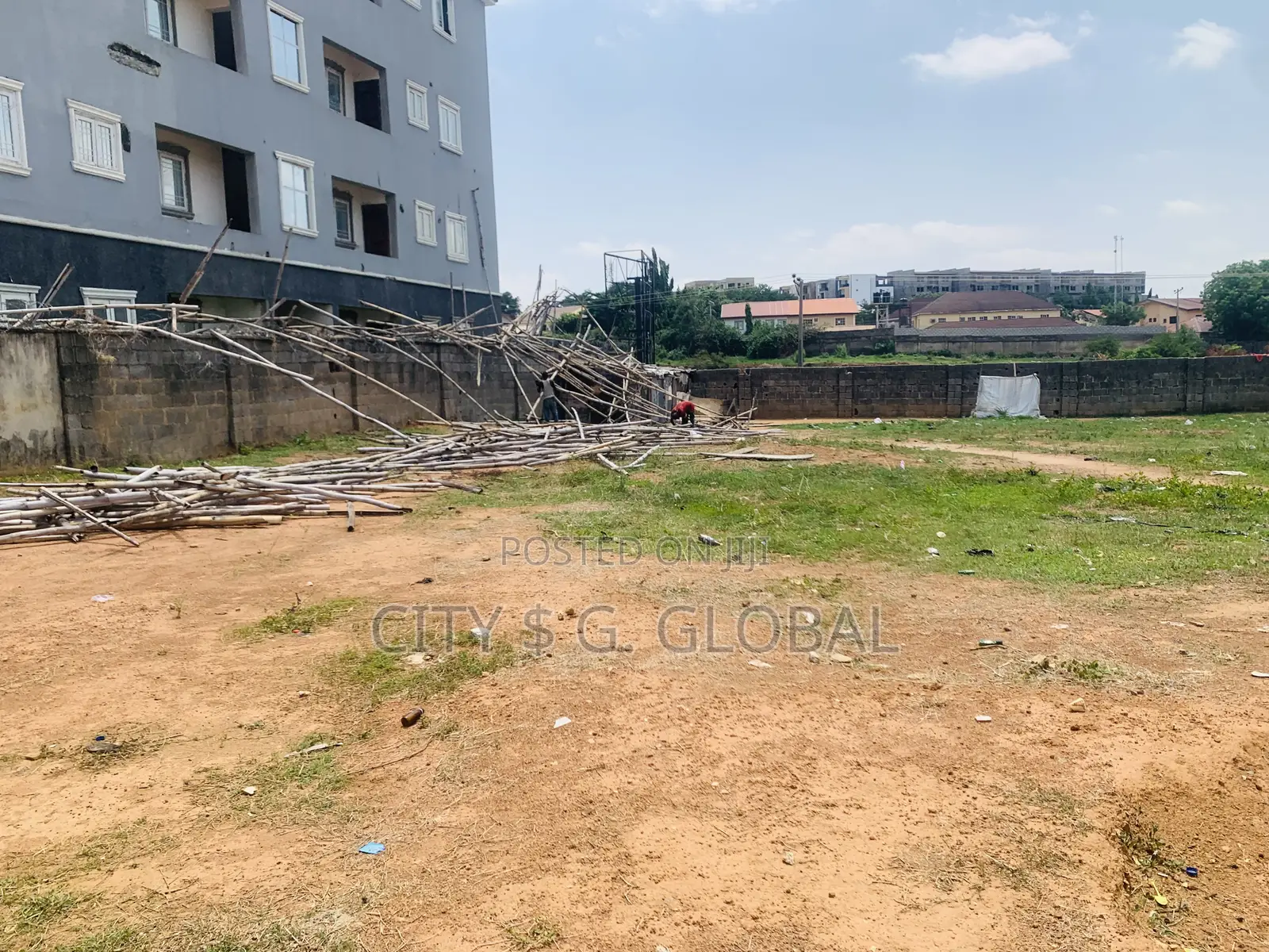 A Land for Sale in Jahi Gilmor. Tared Road