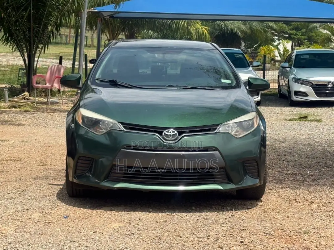 Toyota Corolla 2015 Green