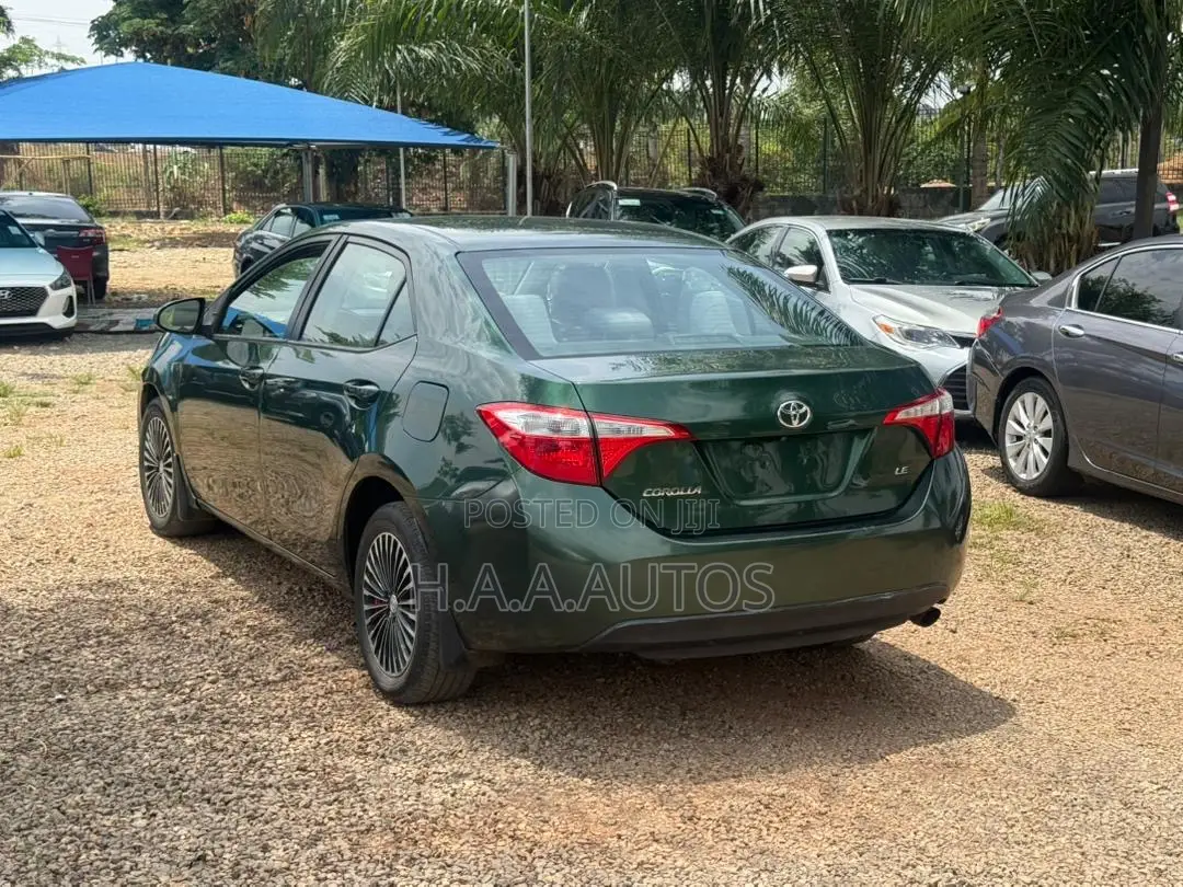Toyota Corolla 2015 Green