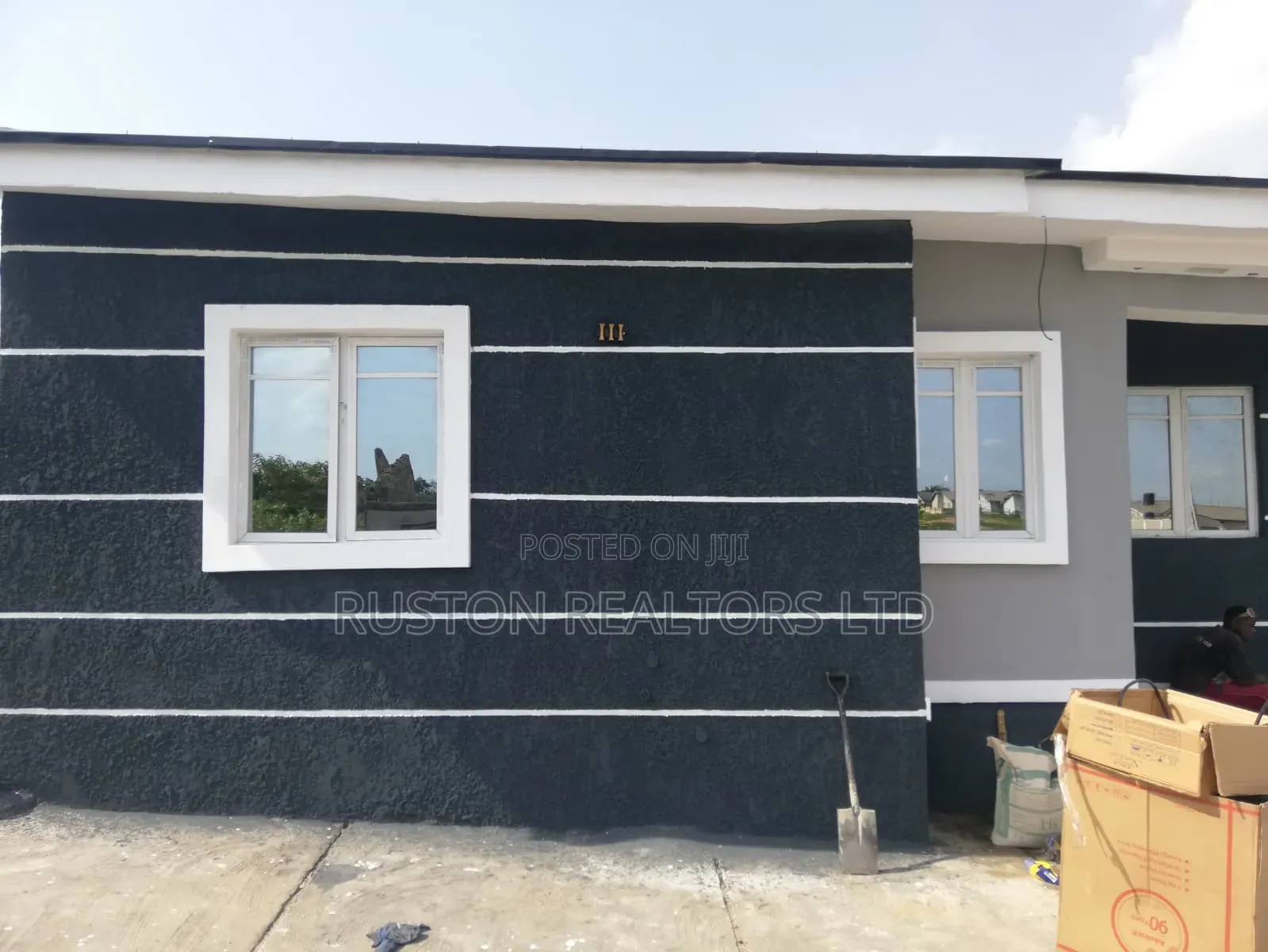 4bdrm Bungalow in Idishin for sale