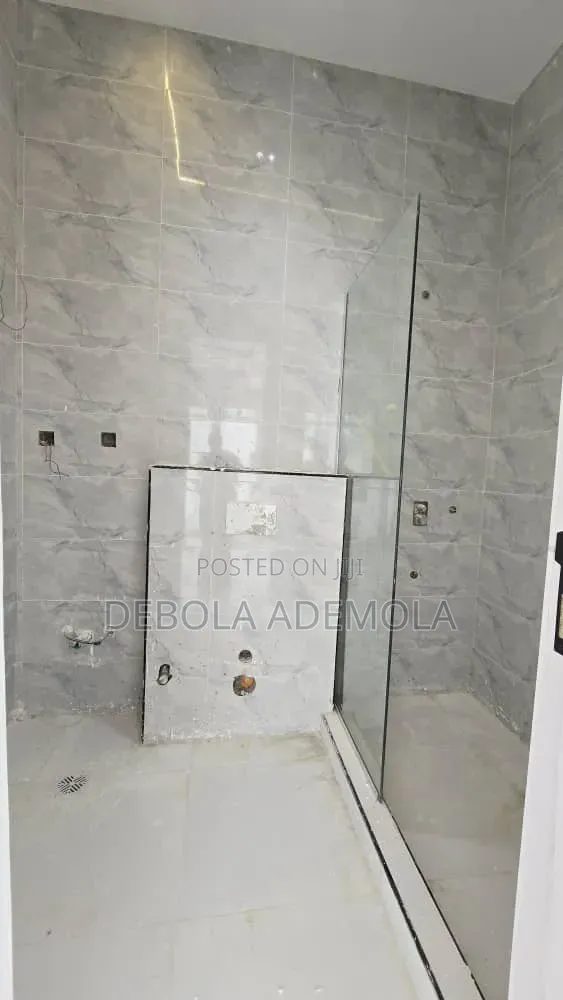 3bdrm Duplex in Oral Estate, Chevron for sale