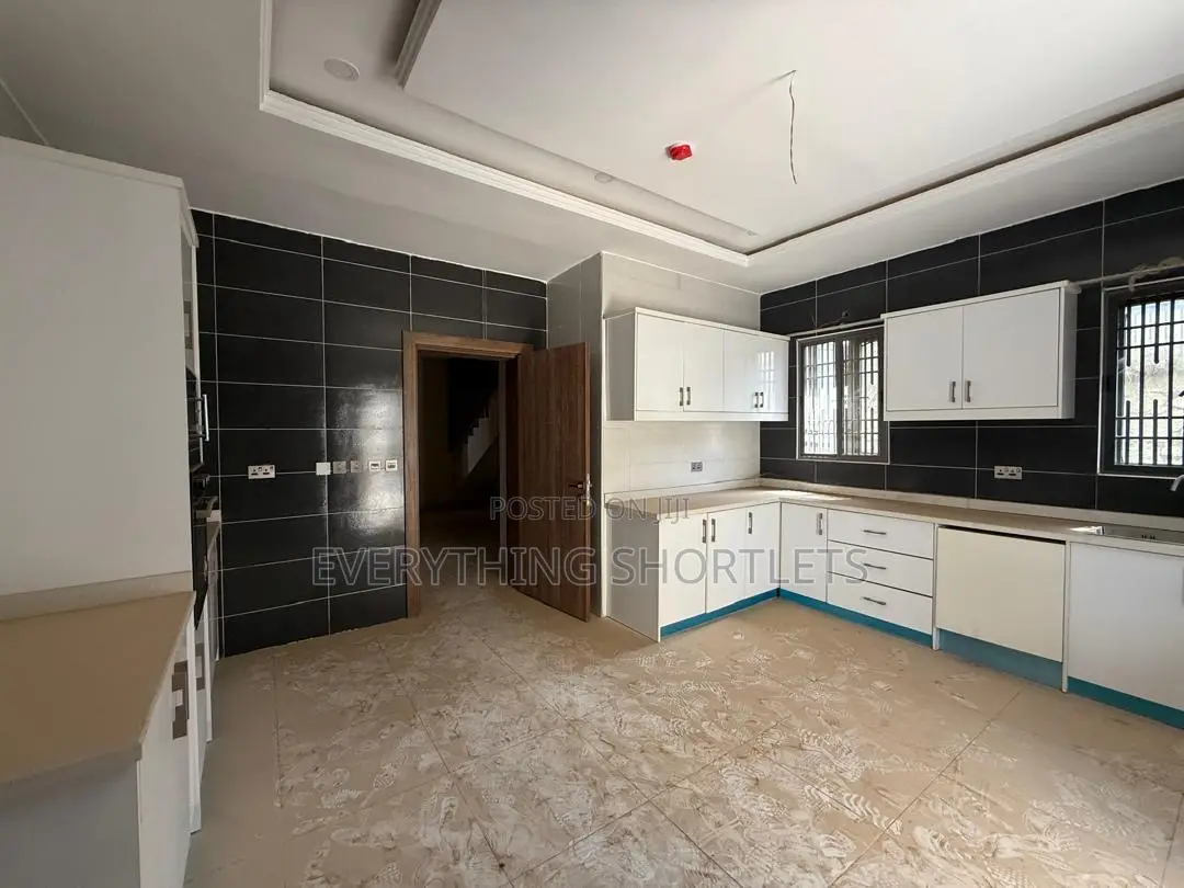 5bdrm Duplex in Maitama for rent