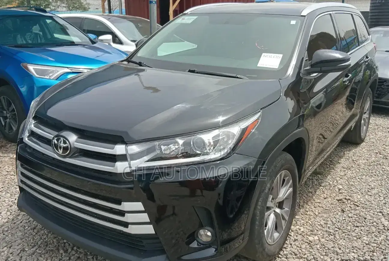 Toyota Highlander XLE 4dr SUV AWD (3.5L 6cyl 6A) 2015 Black